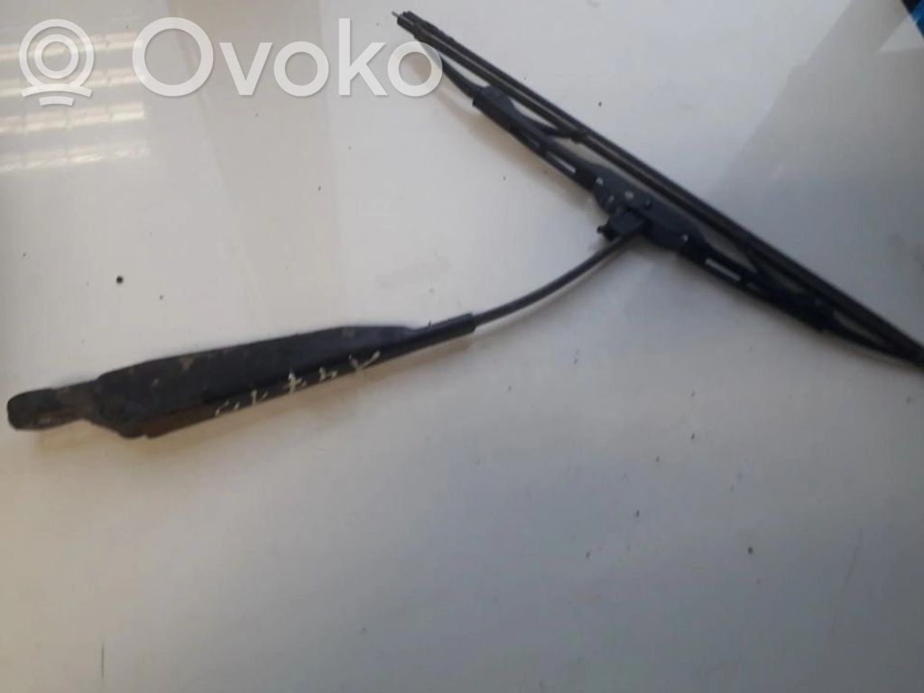 Opel Vectra B Ramię wycieraczki szyby tylnej 