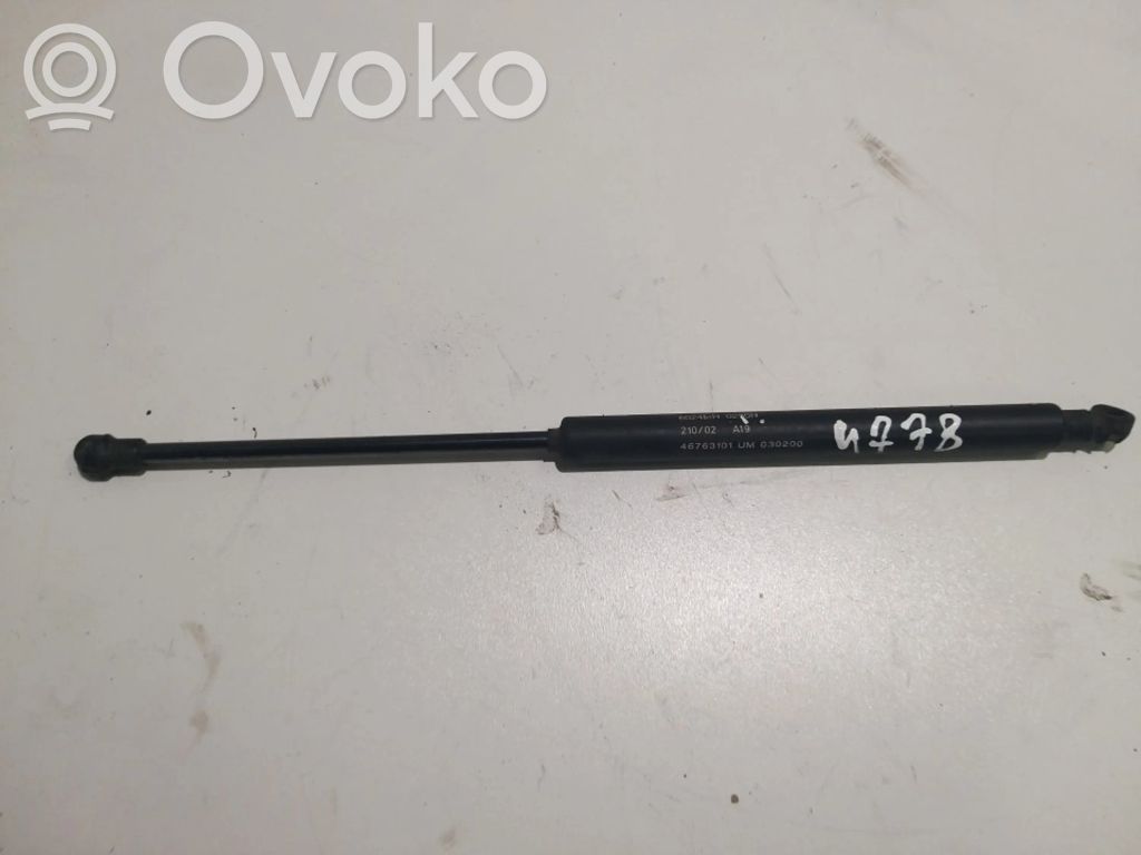 Lancia Lybra Siłownik maski przedniej 