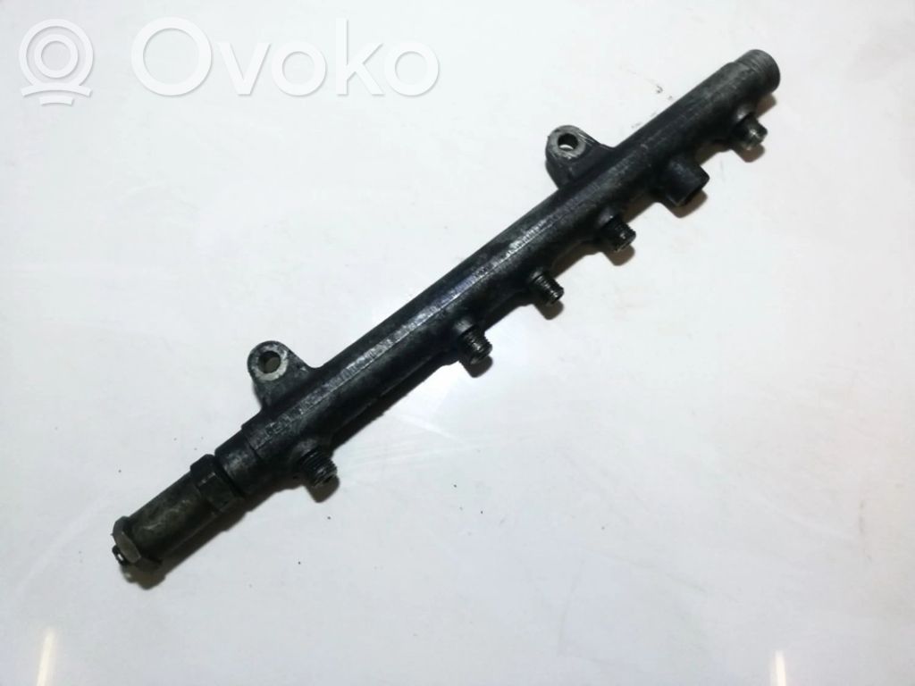 Volvo S40, V40 Fuel main line pipe 