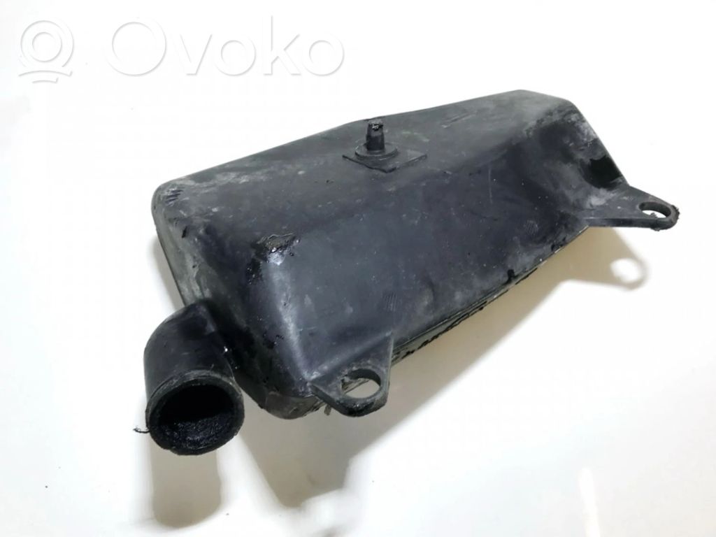 KIA Sorento Intake resonator 