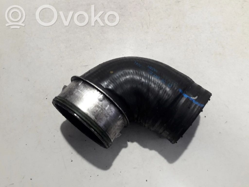 Audi A4 S4 B5 8D Furtun/conductă intercooler 