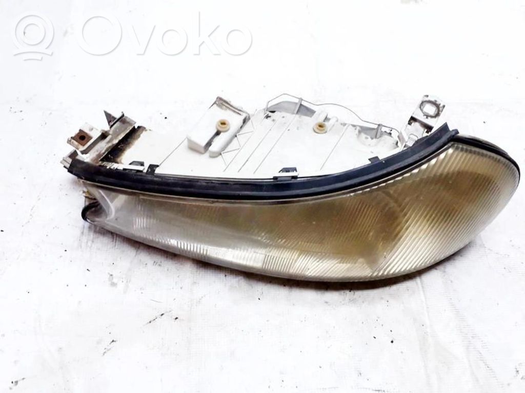 Ford Mondeo MK II Headlight/headlamp 