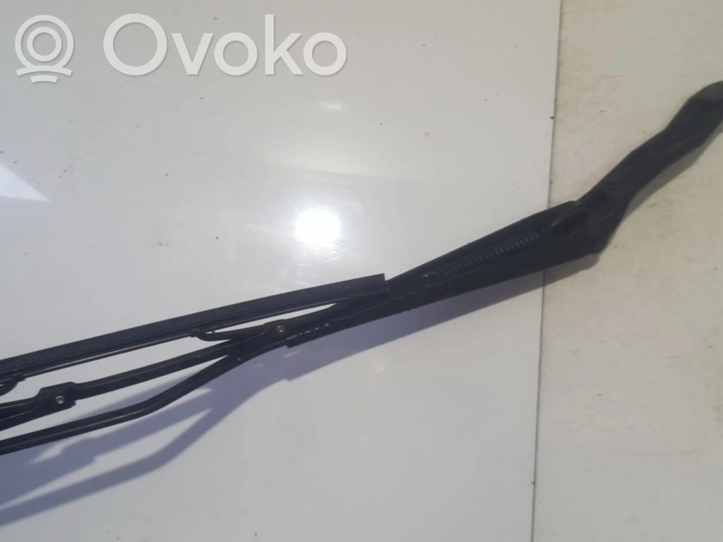 Peugeot 206 Wischerarm vorne 