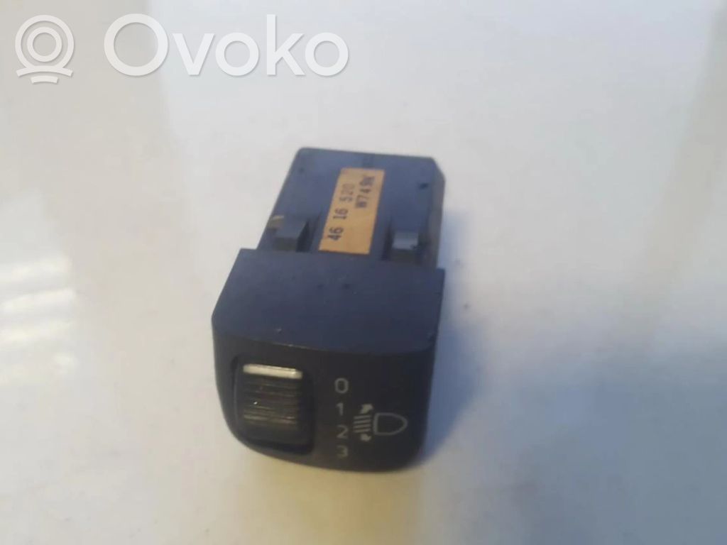 Bouton commande réglage hauteur de phares   4616520,W749K,4616520,W749K