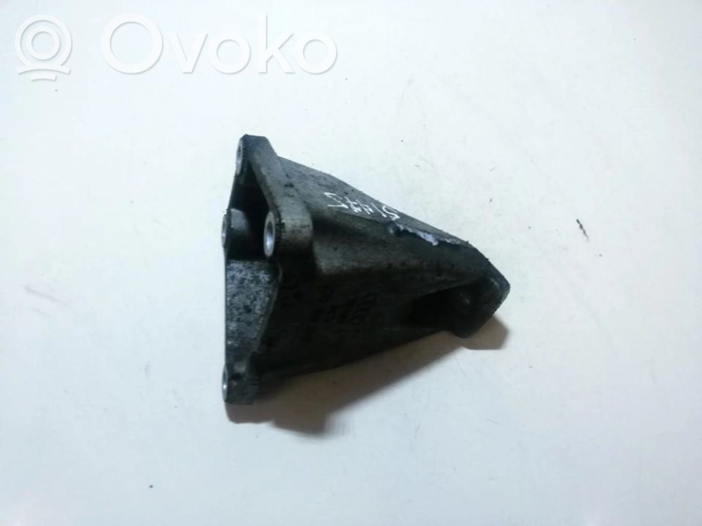 Łapa / Mocowanie silnika   8D0199308D,8D0199308D