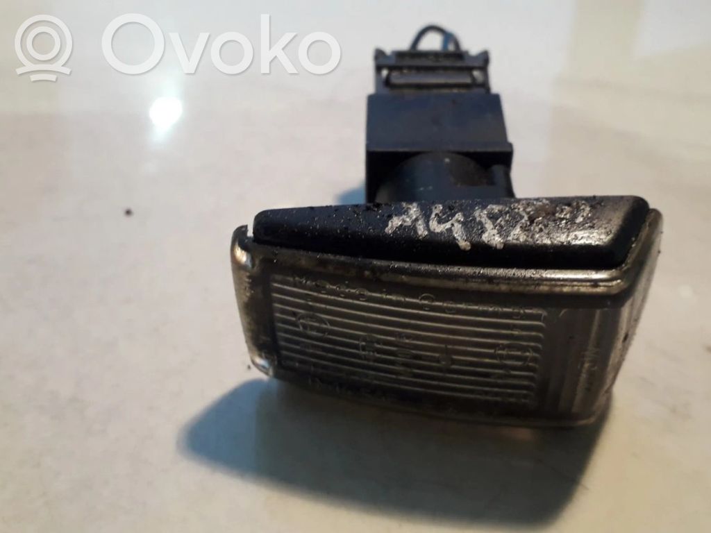 Volvo S40, V40 Kierunkowskaz błotnika przedniego 