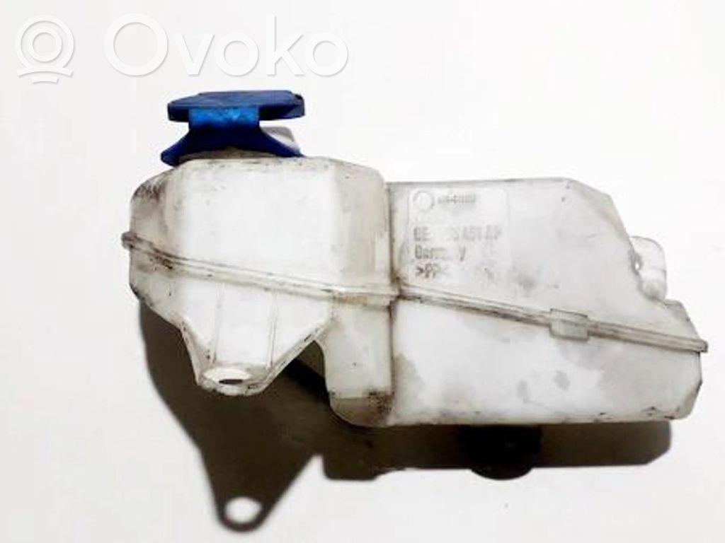Audi A4 S4 B7 8E 8H Zbiornik płynu do spryskiwaczy szyby przedniej / czołowej 