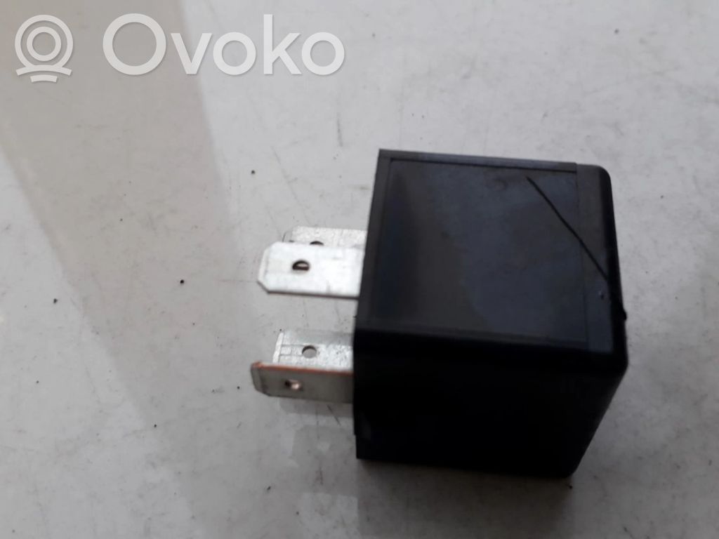 Volvo S40, V40 Alte relee 