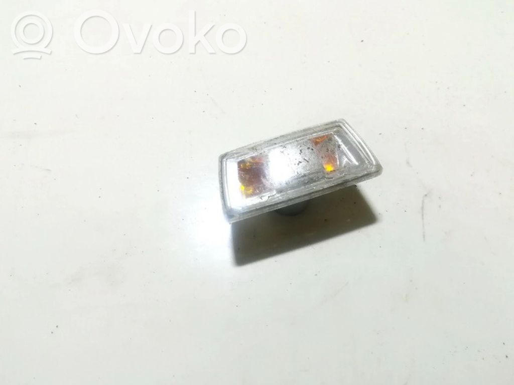 Opel Insignia A Indicatore di direzione del parafango anteriore