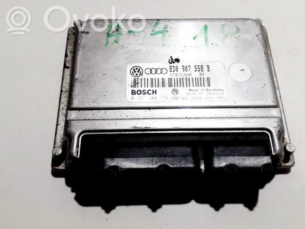 Sterownik / Moduł ECU   8D0907558B,0261204774,8D0907558B