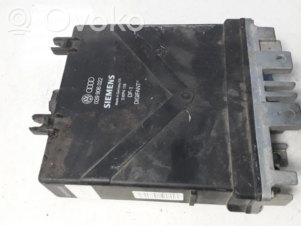 Audi 80 90 S2 B4 Unitate/modul de control motor 