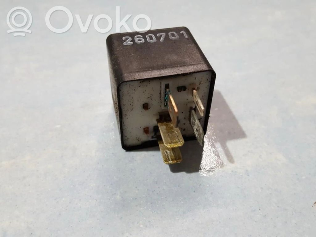 Volkswagen PASSAT B4 Altri relè