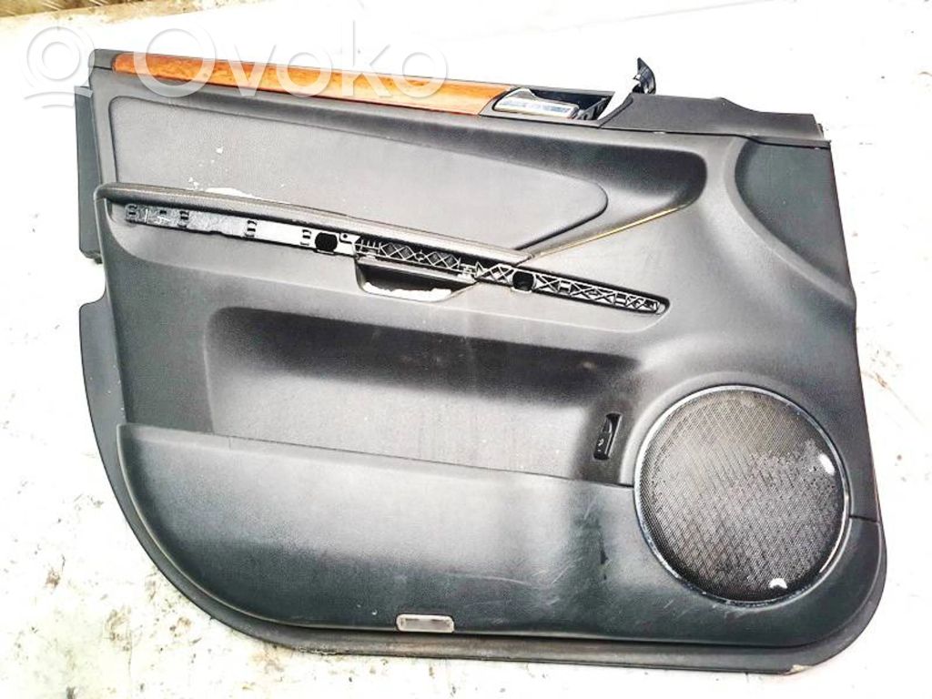 Mercedes-Benz GL X164 Rivestimento del pannello della portiera anteriore 