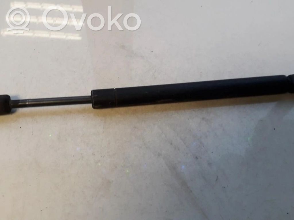 Audi 100 S4 C4 Amortyzator klapy tylnej bagażnika 