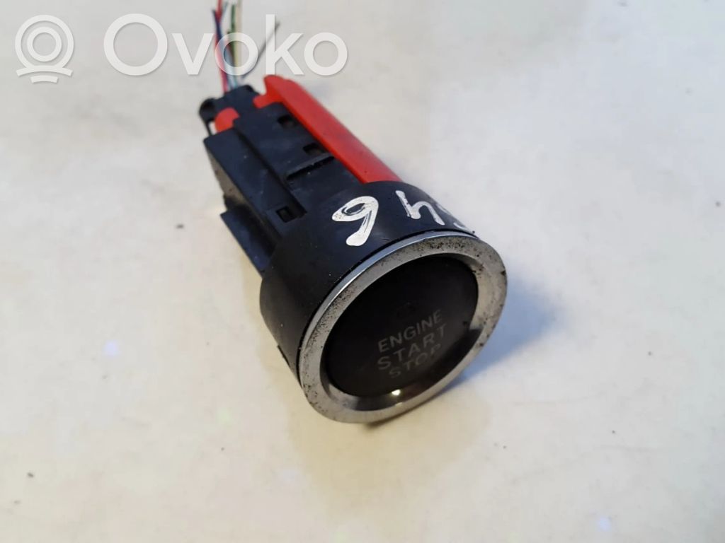 Toyota Avensis T270 Interruttore a pulsante start e stop motore 