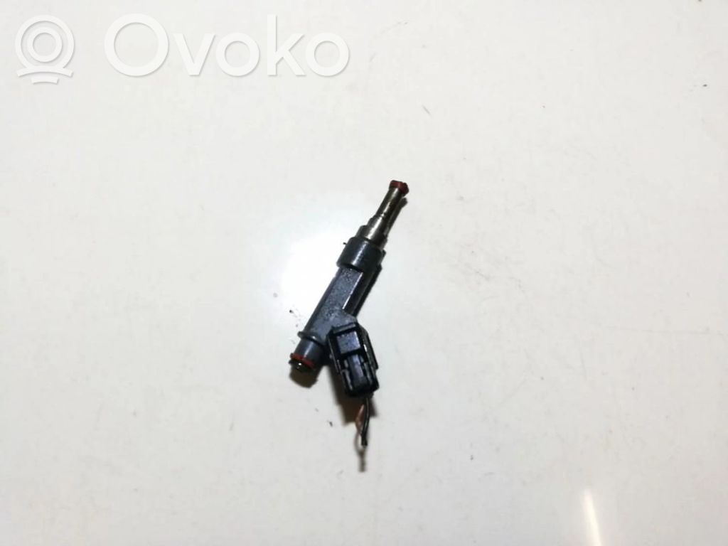 Toyota Prius (XW50) Wtryskiwacz paliwa 