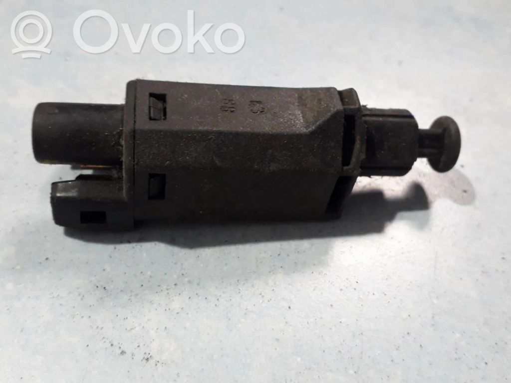 Volkswagen PASSAT B3 Interruttore del pedale del freno