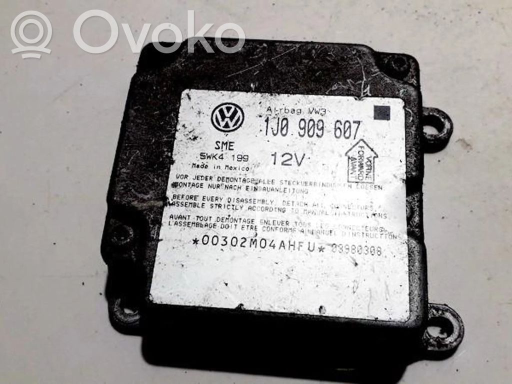Volkswagen PASSAT B5 Module de contrôle airbag 