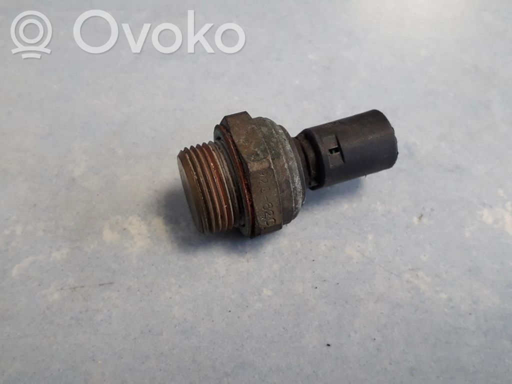 Renault Megane I Coolant temperature sensor 