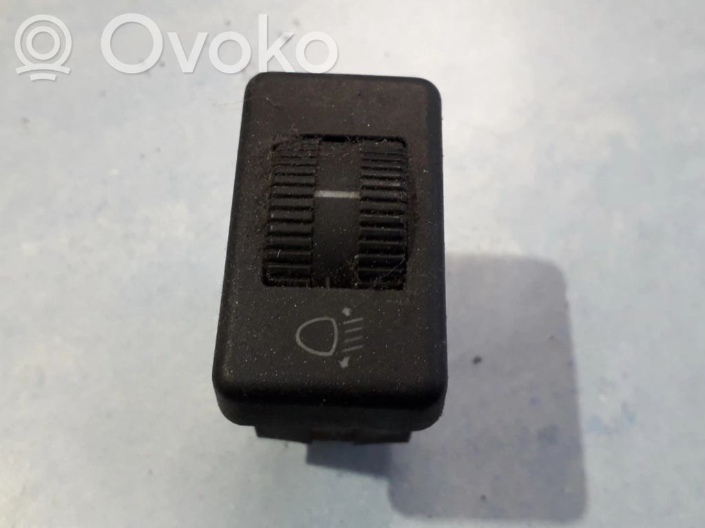 Volkswagen PASSAT B3 Comutator control nivel faruri 
