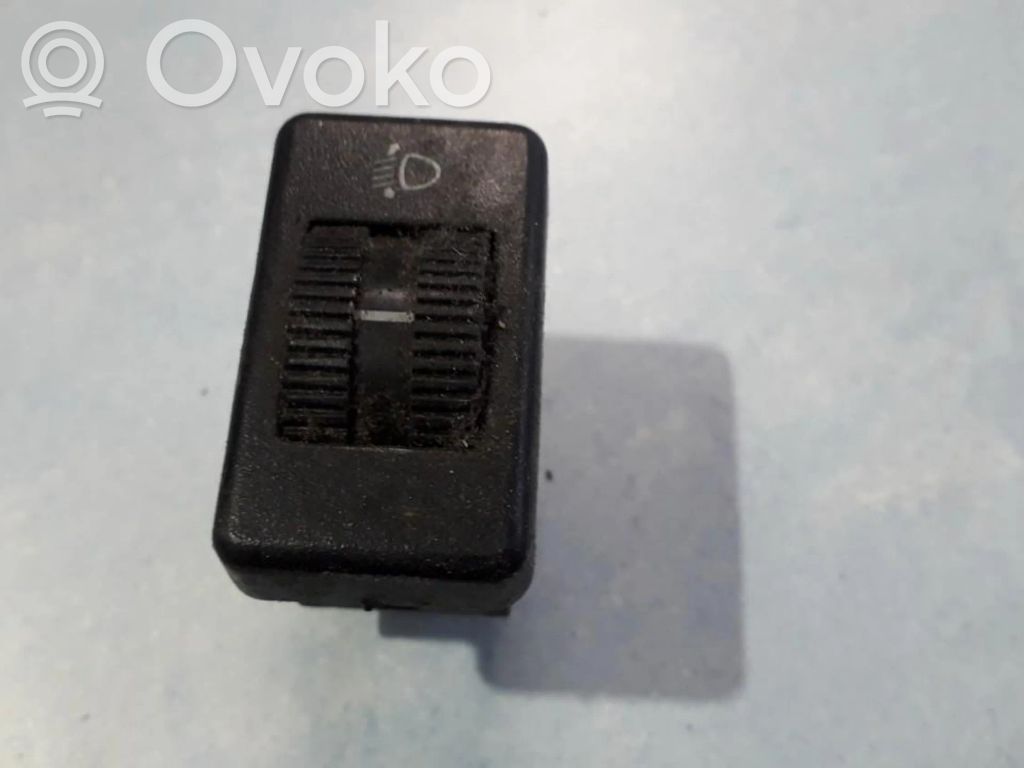 Volkswagen PASSAT B3 Comutator control nivel faruri 