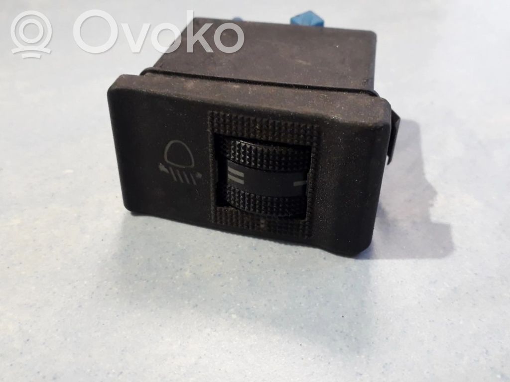 Audi A6 S6 C4 4A Bouton commande réglage hauteur de phares