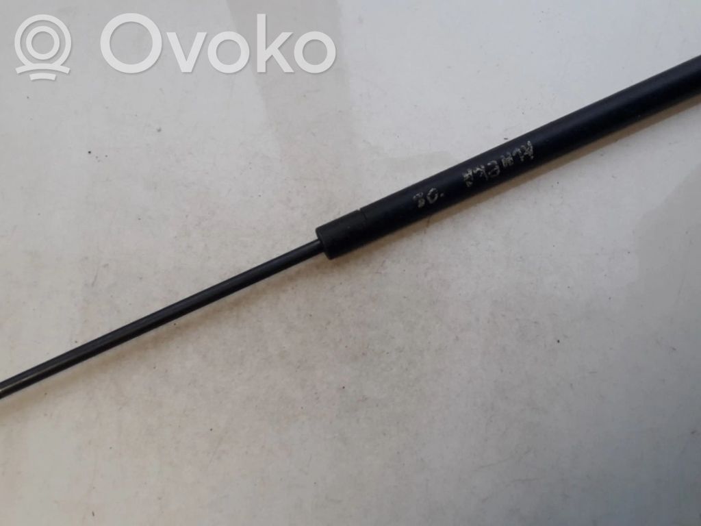 Nissan Almera N16 Amortizor hayon 