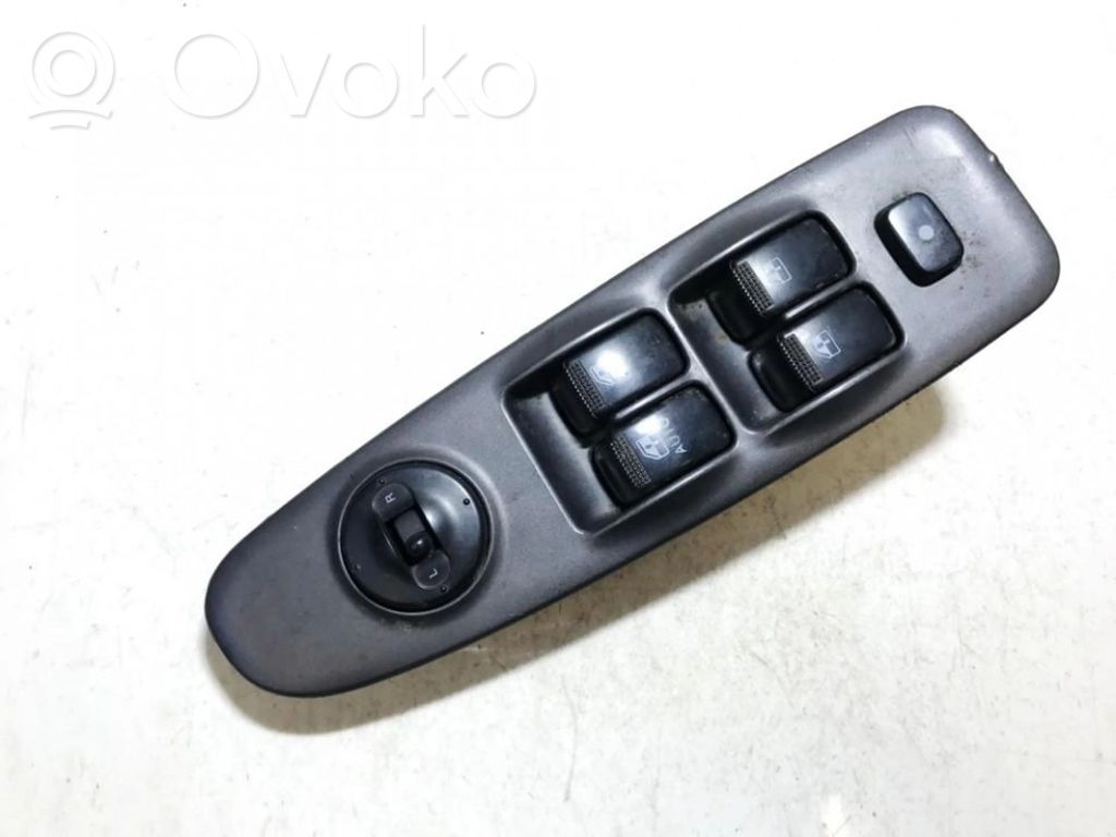 Hyundai Elantra Electric window control switch 