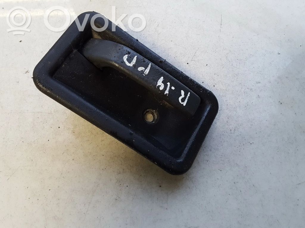 Renault Clio I Manecilla interna puerta delantera 