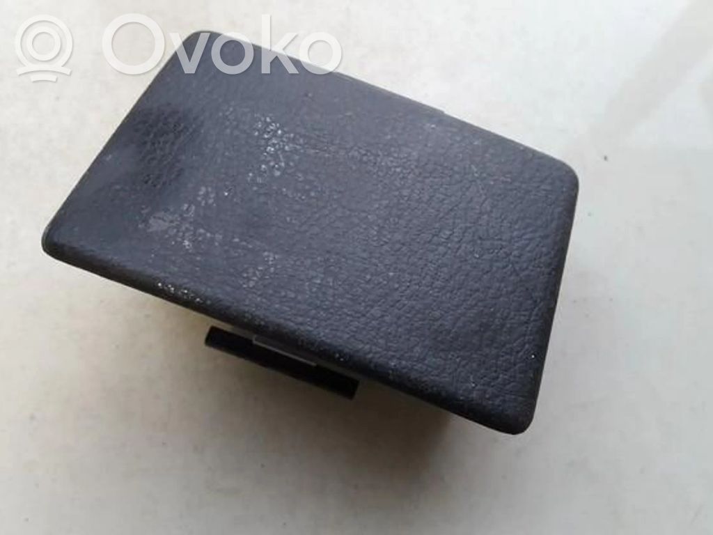 Aschenbecher   GJ6A64661,GJ6A64661