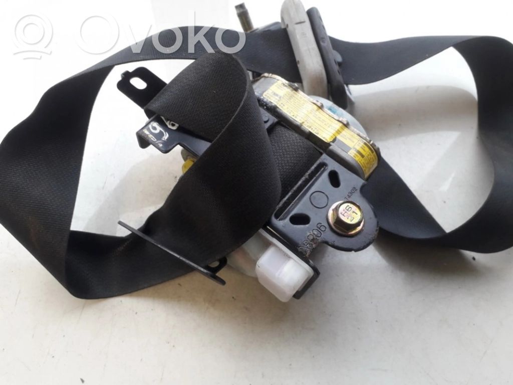 Mazda MPV Front seatbelt 