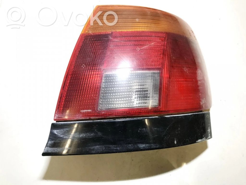 Audi A4 S4 B5 8D Feux arrière / postérieurs