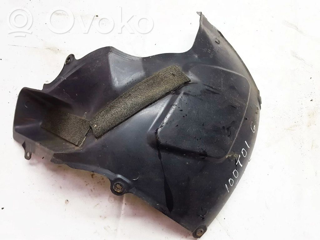 Lexus IS 200-300 Nadkole tylne 
