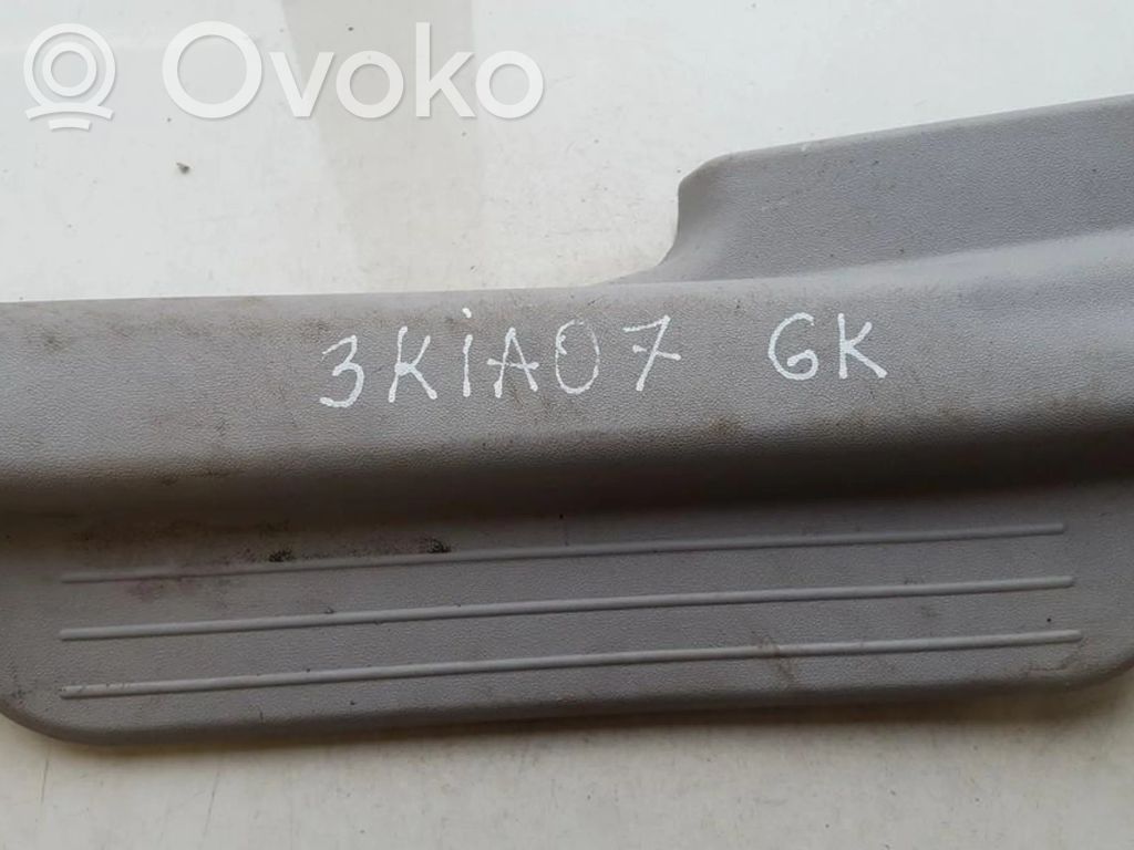 KIA Ceed Copertura del rivestimento del sottoporta posteriore 