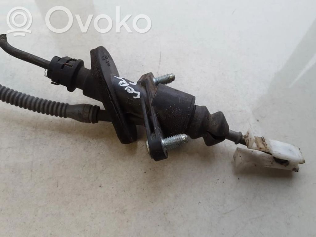 Opel Corsa C Kytkimen pääsylinteri 