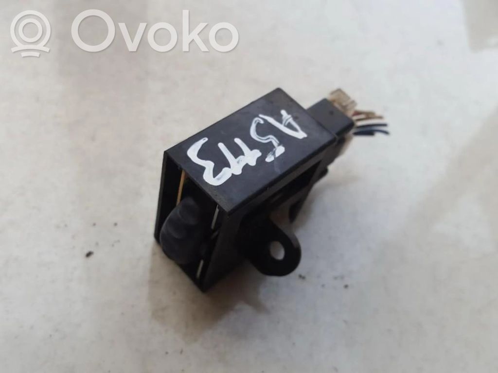 Interruptor de control del panel de luces   7700861642,7700861642