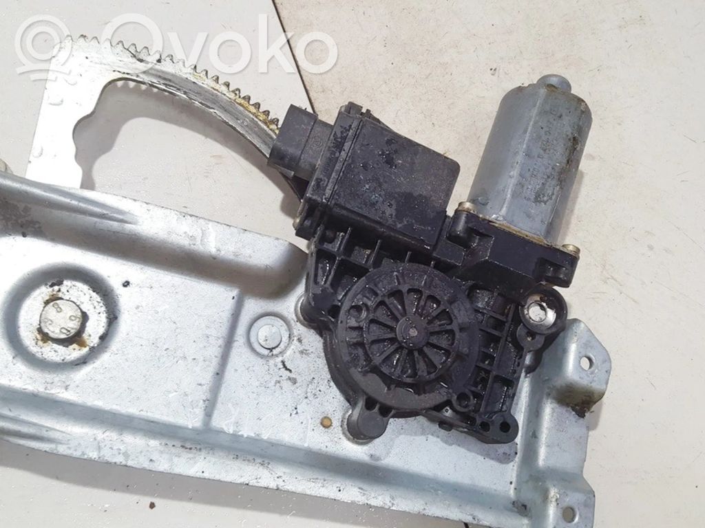 Opel Vectra B Motorino alzacristalli della portiera anteriore 