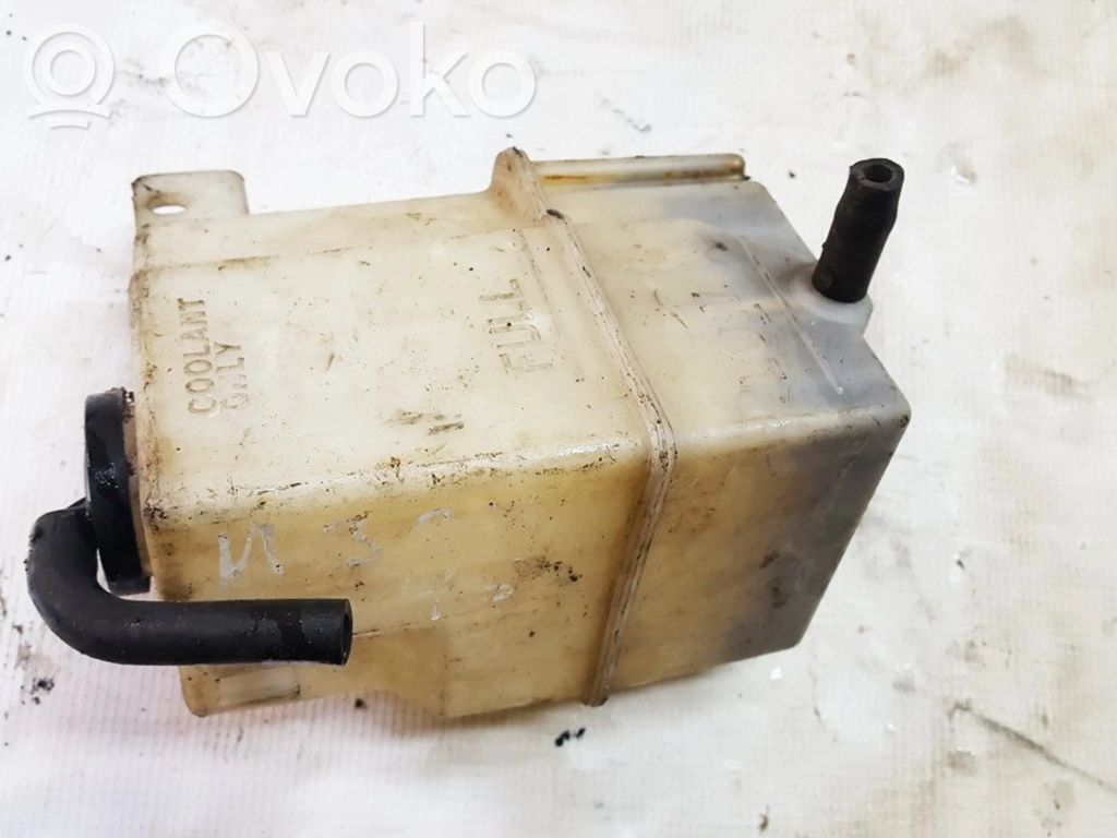 Depósito del refrigerante   823021096,823021096,823021096,823021096