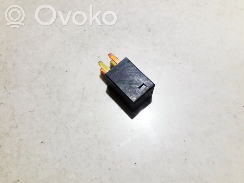 Mitsubishi Grandis Otros relés 