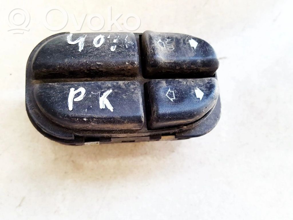 Ford Mondeo MK II Przyciski szyb 