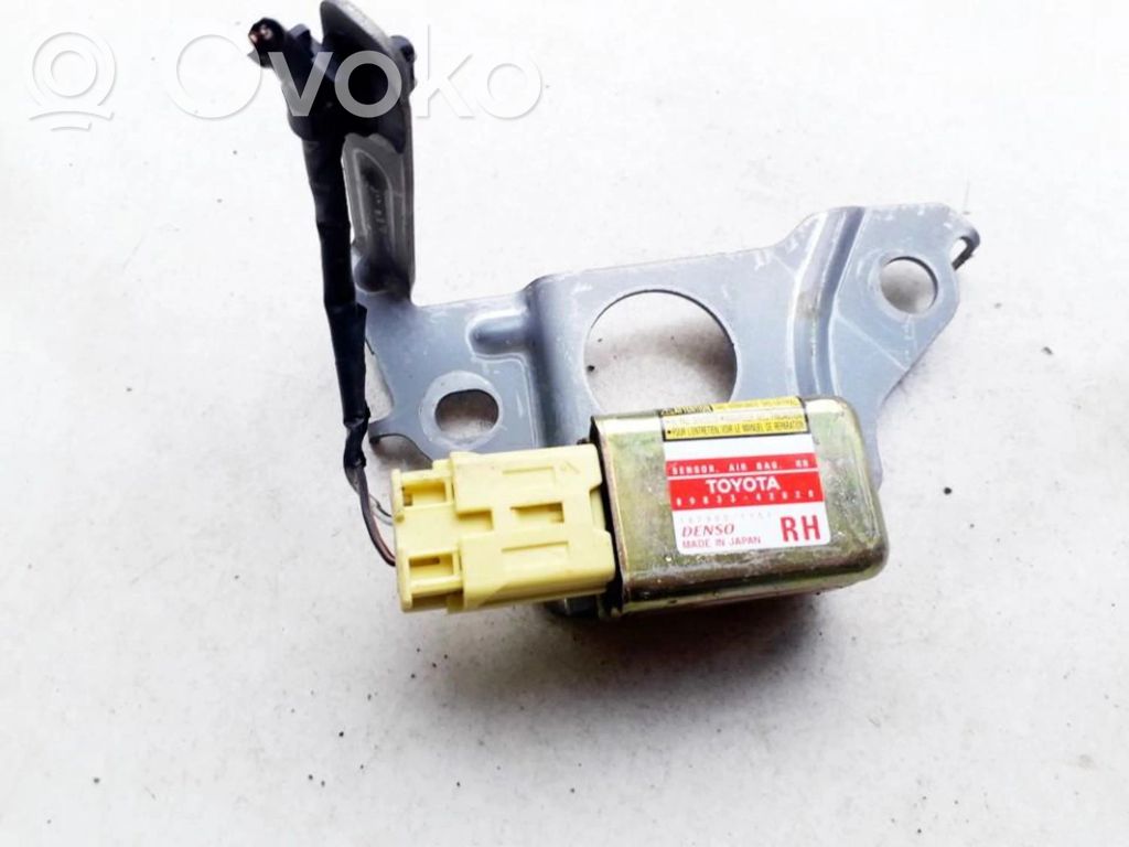Toyota RAV 4 (XA20) Senzor impact/declanșare airbag