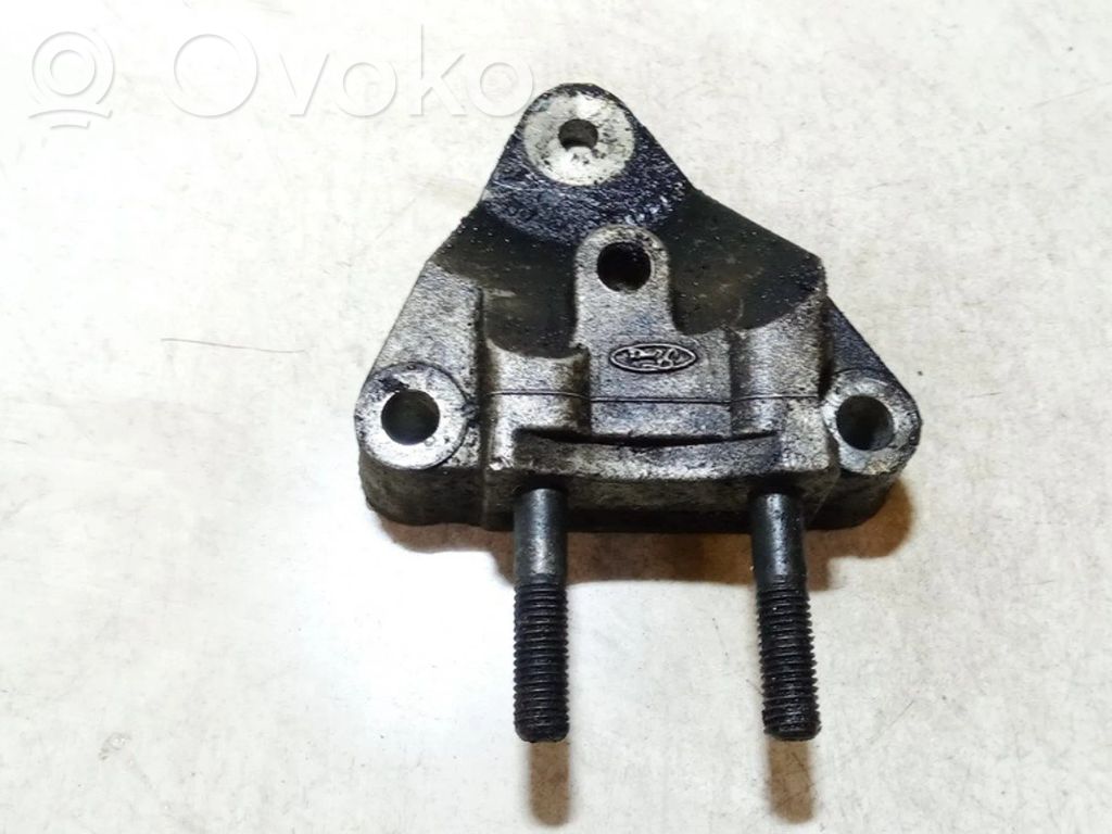 Ford Mondeo Mk III Engine mounting bracket 