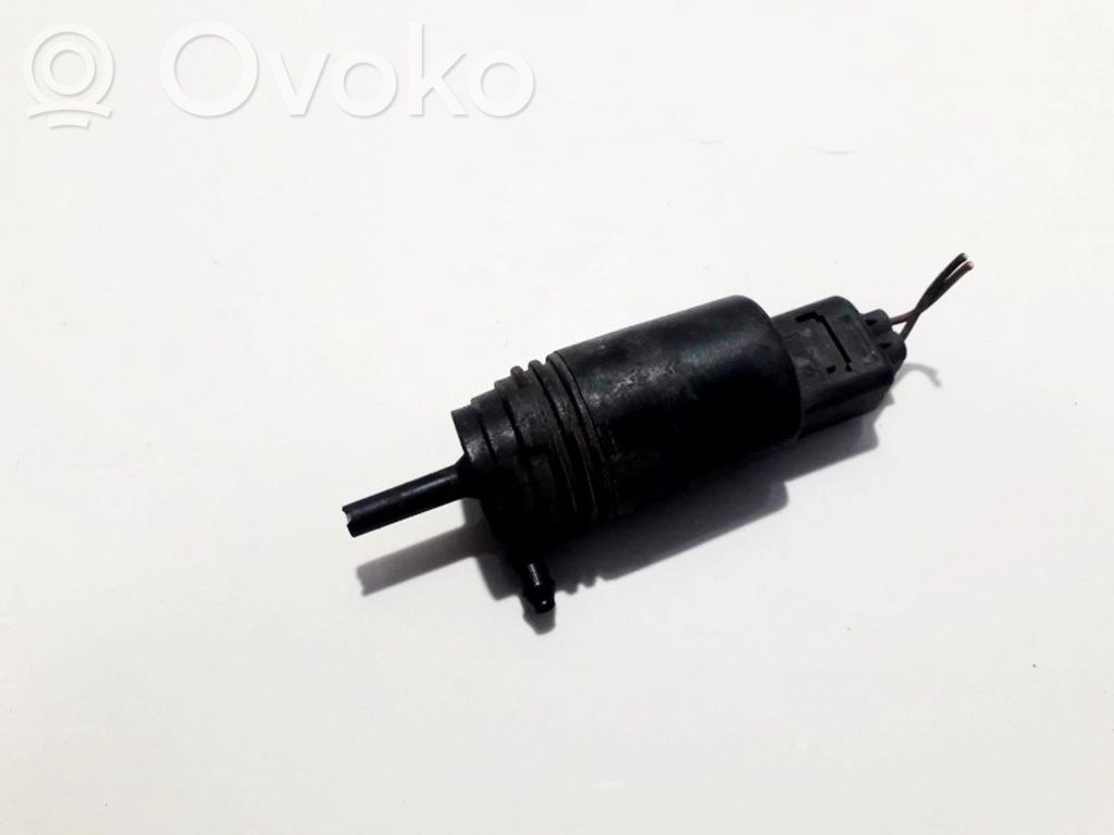 BMW 5 E39 Pompa lavavetri parabrezza/vetro frontale 