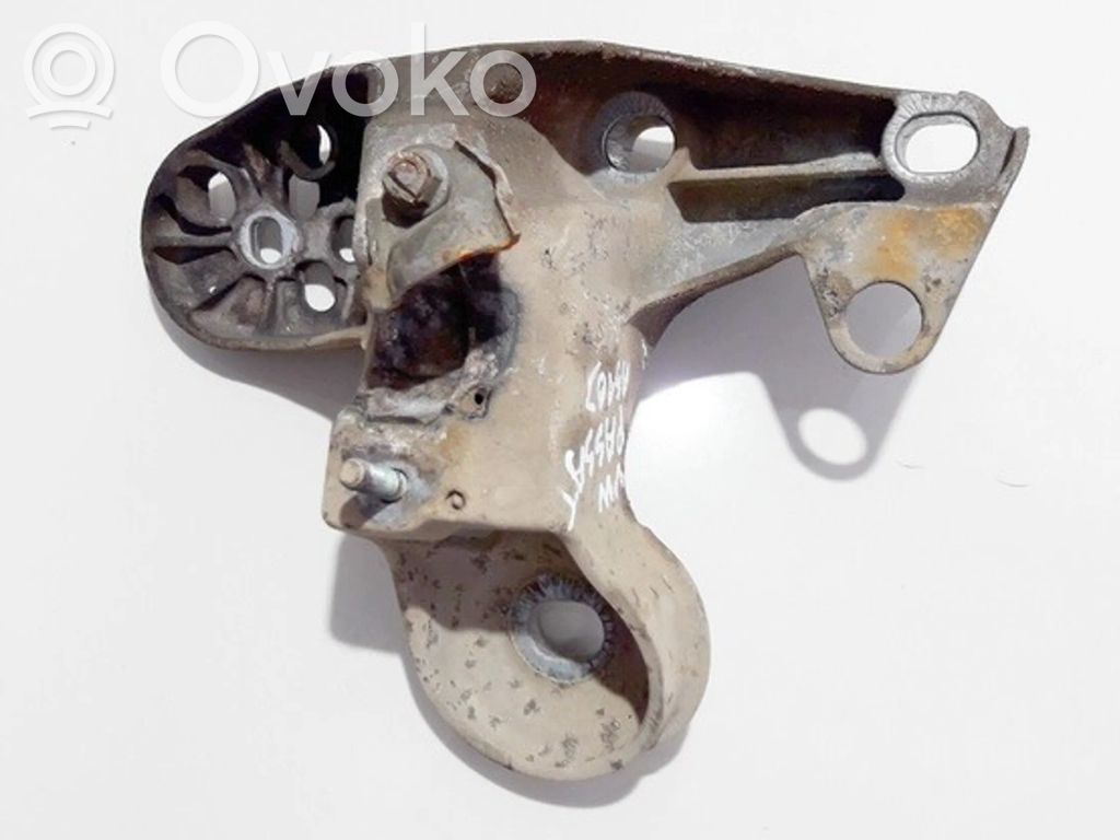 Łapa / Mocowanie silnika   4B0199351B,4B0199351B