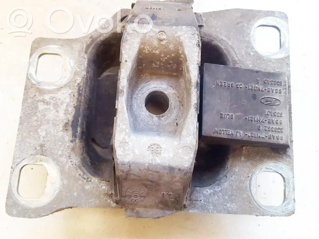 Ford Focus Engine mount bracket 
