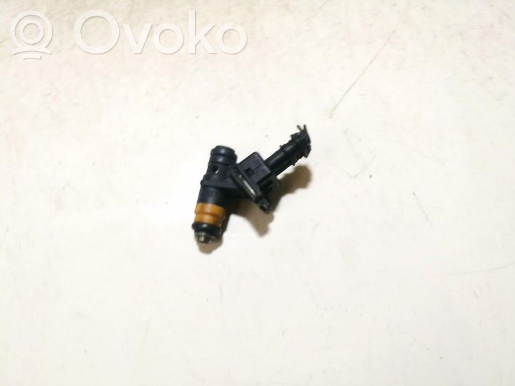 Renault Megane I Inyector de combustible 