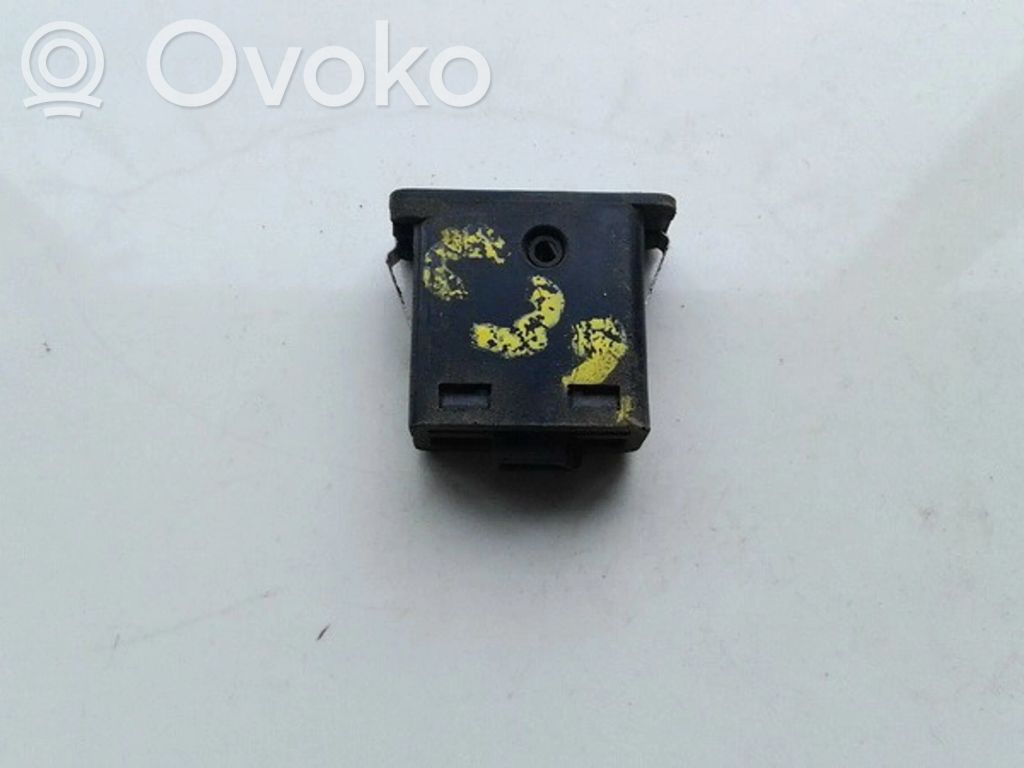 BMW 5 E39 Interruttore di regolazione dell’illuminazione del quadro 