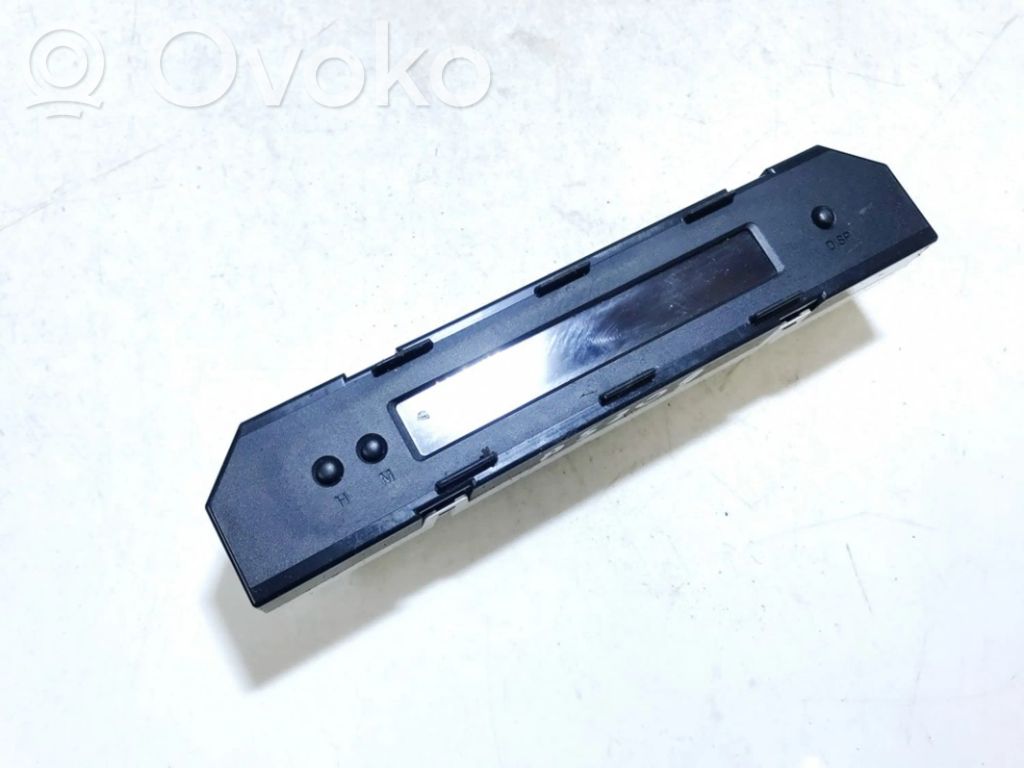 Suzuki Grand Vitara II Monitori/näyttö/pieni näyttö 