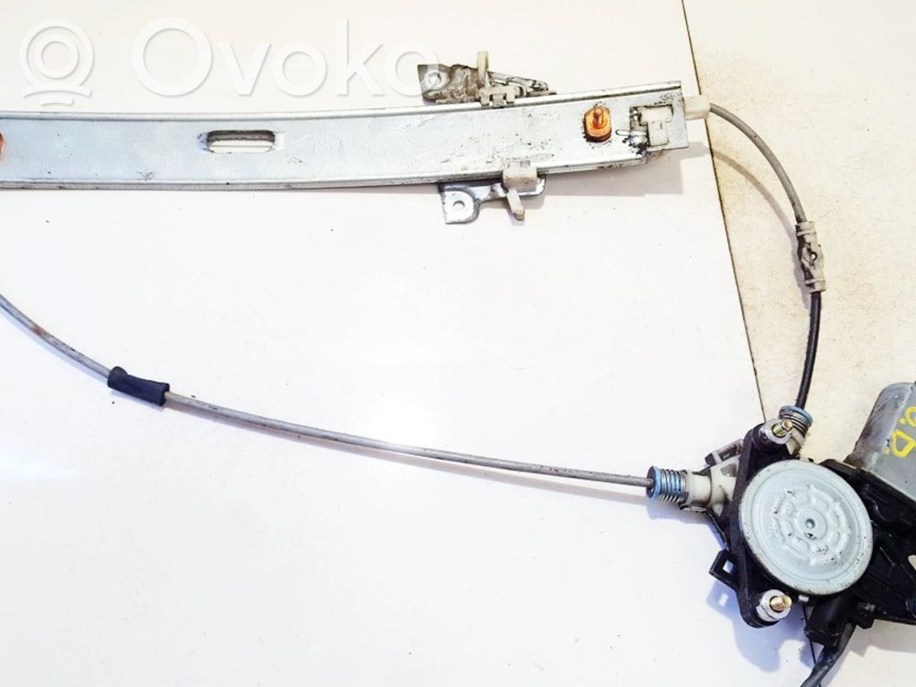 Regulador con motor de la ventanilla de la puerta corredera