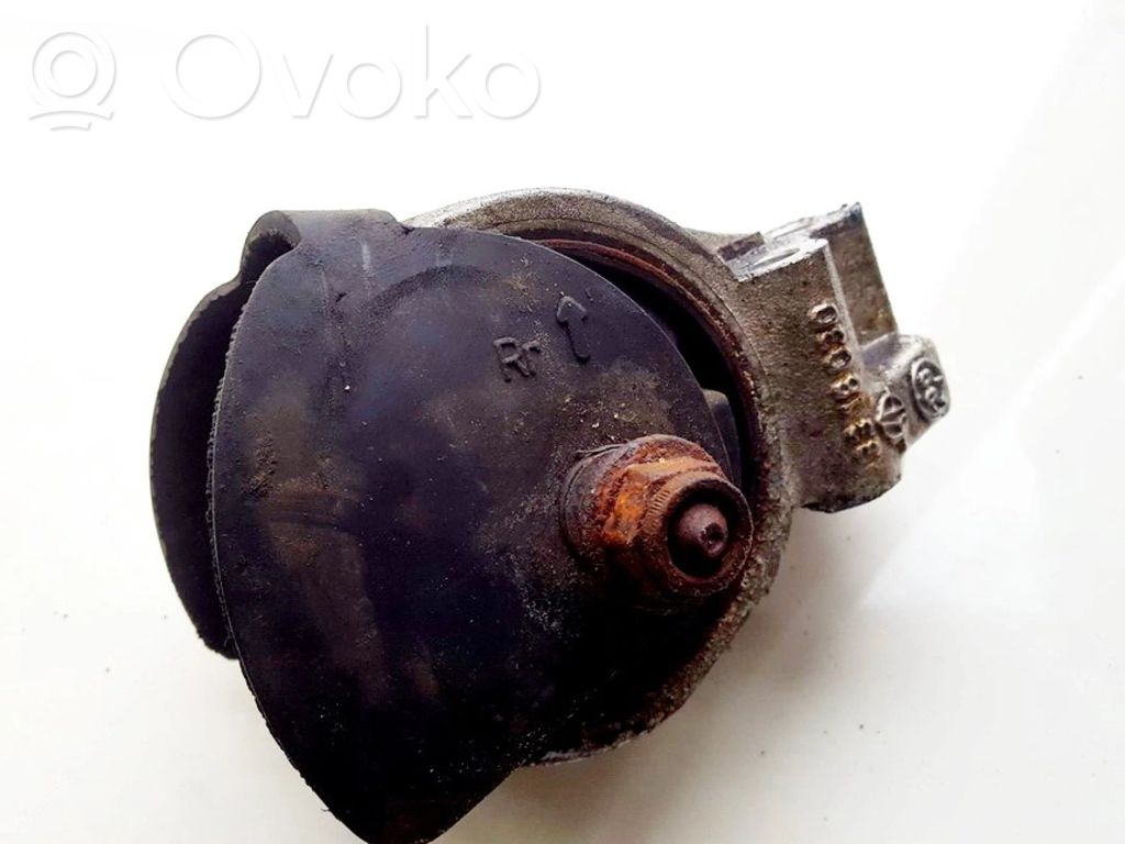 Volvo S40, V40 Supporto di montaggio del motore 